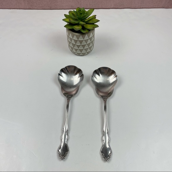 Oneida Stainless Sugar Spoon Cube Set of 2